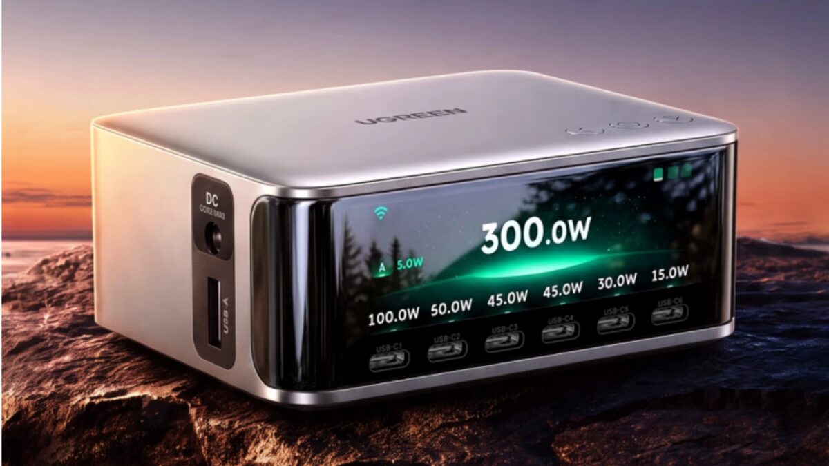 зарядная станция Ugreen на 300 Вт с дисплеем и портами