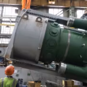 Гигантский реактор РИТМ-200 в цеху