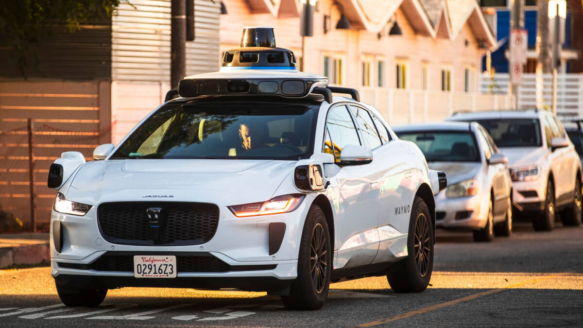 Waymo сравнила аварийность на 7,1 млн миль и показала разницу между Level 4 и Level 5 1 Waymo сравнила аварийность на 7,1 млн миль и показала разницу между Level 4 и Level 5