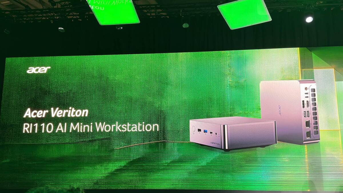 16-ядерный Intel Core Ultra X7 358H и до 96 ГБ ОЗУ в Acer Veriton RI110 AI Mini Workstation 3 LED дисплей с логотипом Acer и надписью Acer Veriton RI110 AI Mini Workstation