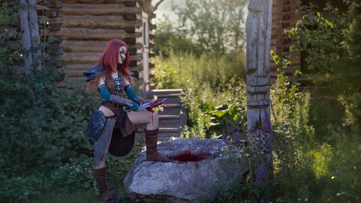 Российская модель показала косплей Эйлы Охотницы из The Elder Scrolls 5