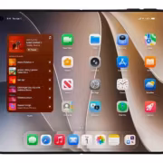 Экран iPhone 14 Pro Max, приложения и виджеты внутри