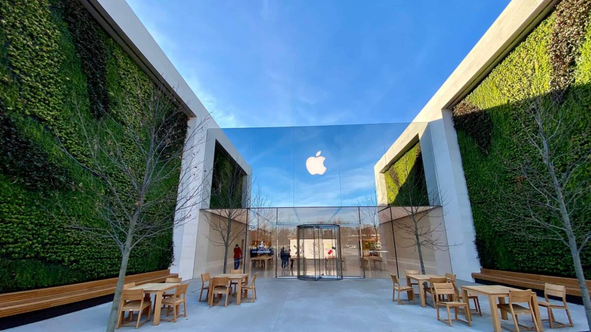 Apple вернёт отдельные Genius Bar в обновлённые магазины