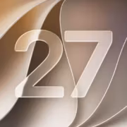 Apple выпустила первую бету iOS 27.2 с обновлённым Health и Siri на 5 языках 2 Заголовок iOS 27.2 с числом 27 на фоне