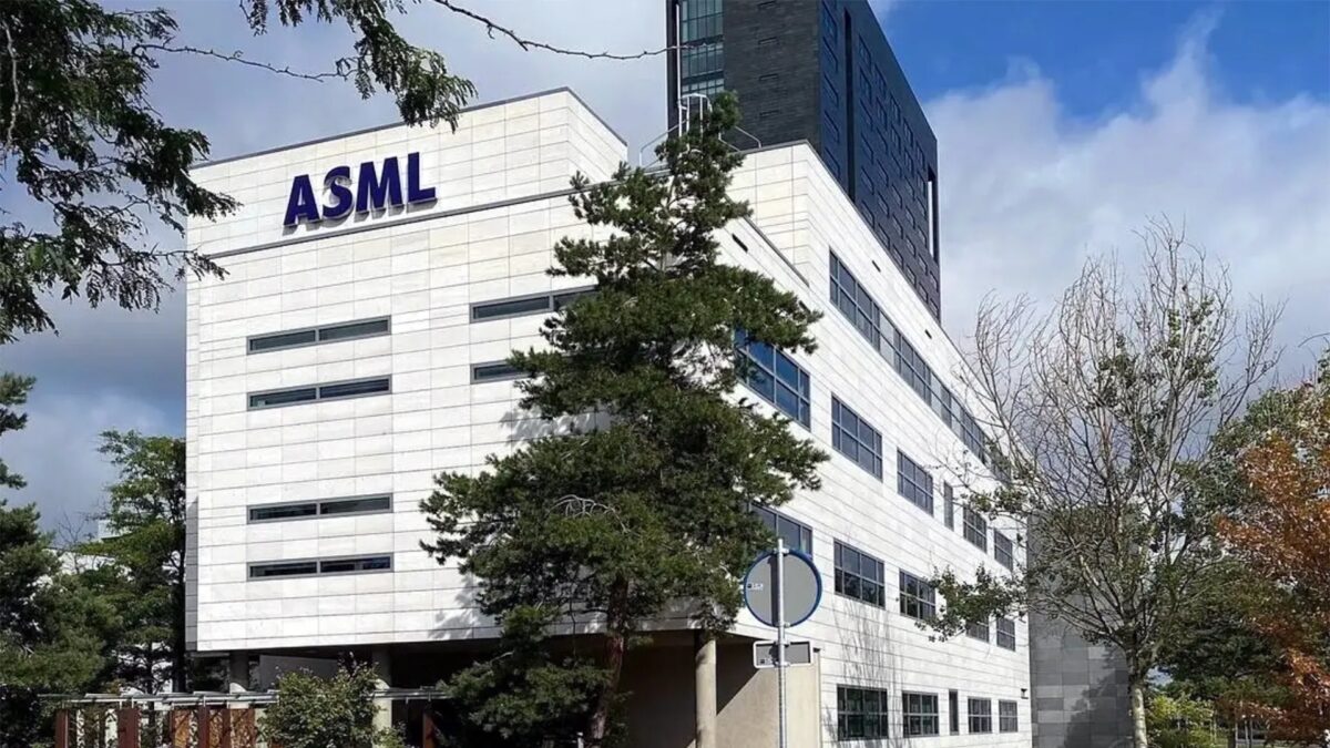 ASML не перейдёт на ускорительный источник EUV, несмотря на поддержку Маска 1 ASML не перейдёт на ускорительный источник EUV, несмотря на поддержку Маска