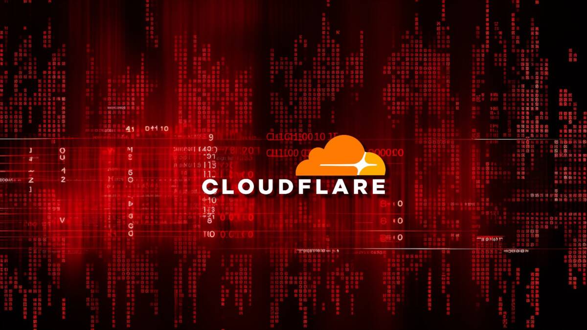Графический интерфейс с кодом и логотипом Cloudflare