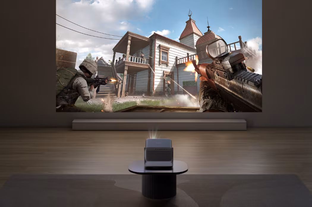Игровой проектор Dangbei X9 Ultra с изображением боя in-game