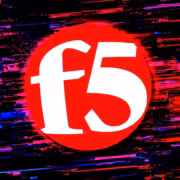 Логотип F5 с красным фоном и цифровыми артефактами