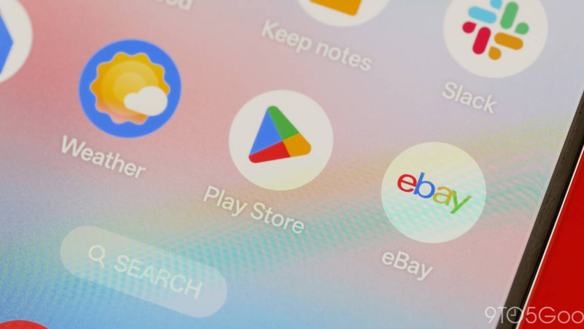 Google Play готовит оплату ИИ-функций по мере использования с автопополнением 3 Экран смартфона с приложениями Google Play и eBay