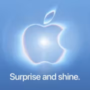 Логотип Apple с эффектом сияния и бликами iPhone Ultra