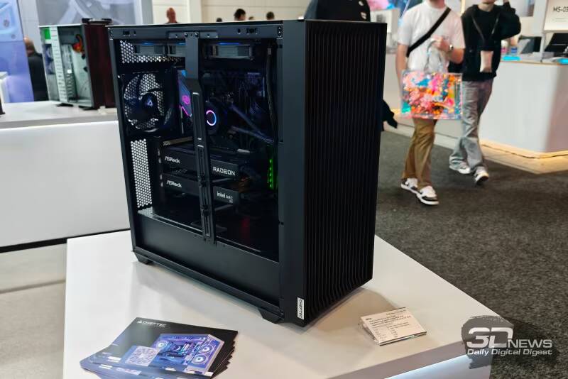 IFA 2026: Chieftec показала корпус Atlas для 4 видеокарт и новые БП 1 IFA 2026: Chieftec показала корпус Atlas для 4 видеокарт и новые БП