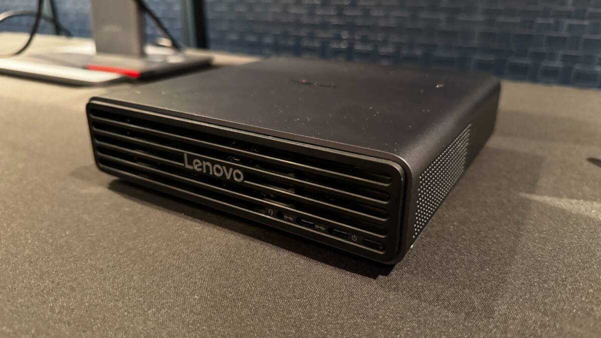 IFA 2026: Lenovo показала мини-рабочую станцию ThinkCentre X Ultra с Ryzen AI Max+ Pro 495 4 Мини-рабочая станция Lenovo ThinkCentre X Ultra с вентиляционными решётками
