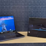Два ноутбука Lenovo Yoga Pro 9n и Yoga 9n на выставке