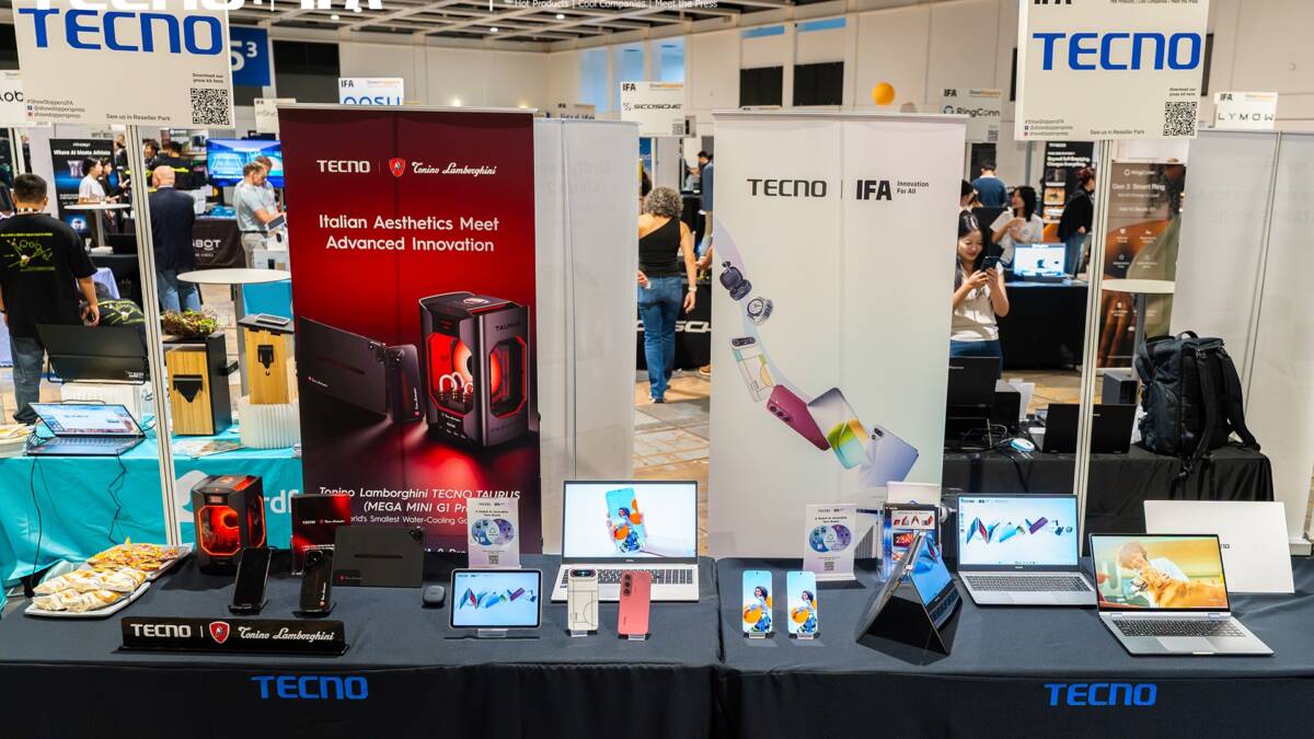 ноутбук Tecno трансформер дисплей 120 Гц смартфон без рамок