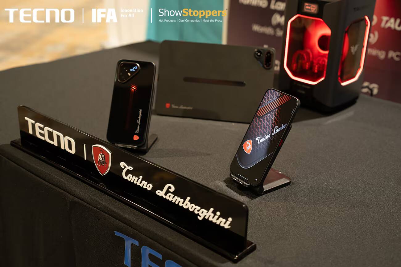 IFA 2026: TECNO показала новые MEGABOOK и смартфоны с концептом без рамок 3 Кнопочный смартфон TECNO с дисплеем и логотипом