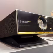 Проектор Wanbo X7 Pro Max на столе