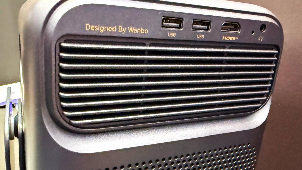 Выгнутая решётка вентиляции проектора Wanbo X7 Pro Max