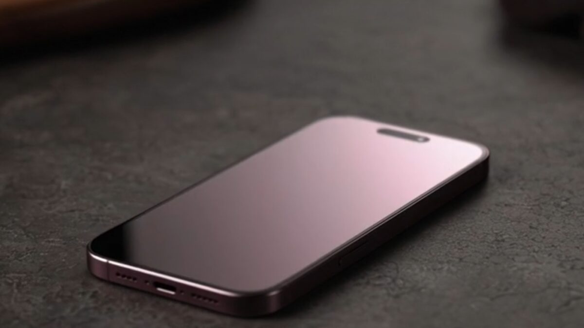 iPhone 18 Pro на 1 ТБ может замедлиться до 1,1 МБ/с после заполнения кэша