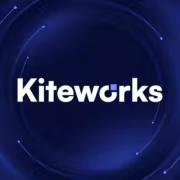 Kiteworks попросила отключить серверы на 6 часов из-за угрозы атаки 12 Логотип Kiteworks на синем круглом фоне с линиями и точками