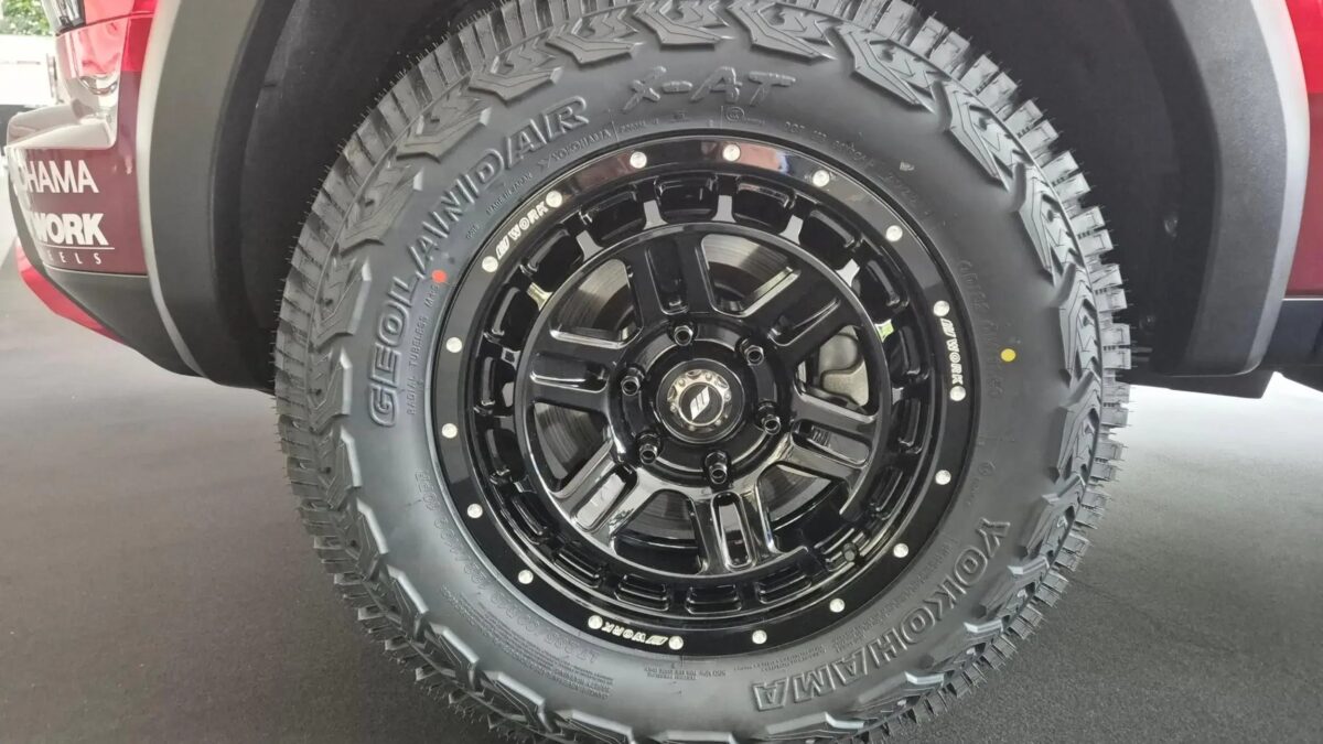 Mitsubishi не подтвердила Pajero Ralliart, но дверь для него оставила открытой 7 Резина Toyo Open Country A/T Mitsubishi Pajero Ralliart