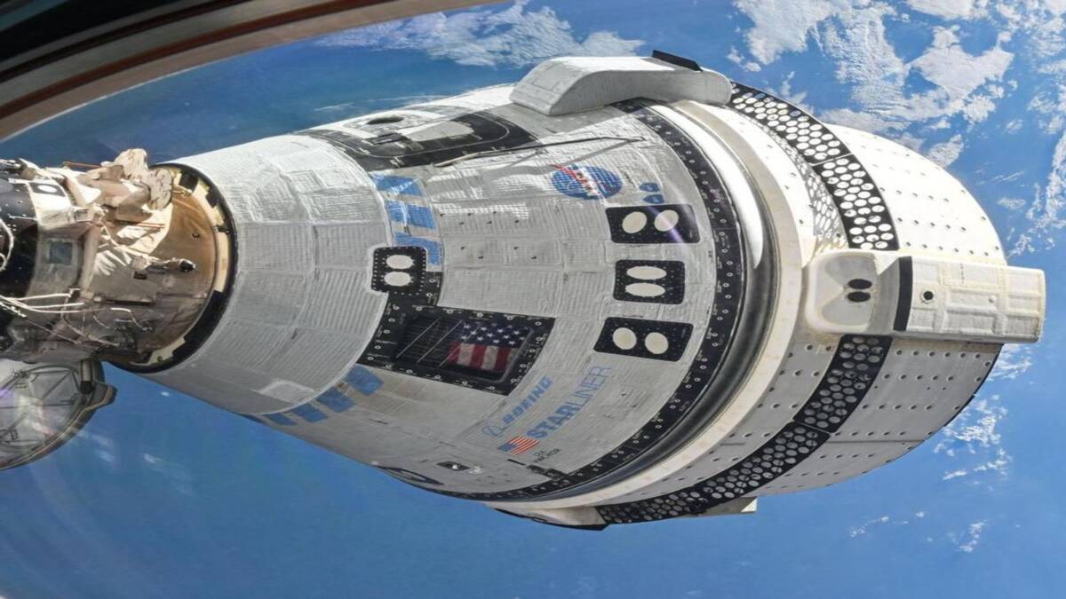 Космический корабль Starliner уходит в космос с МКС