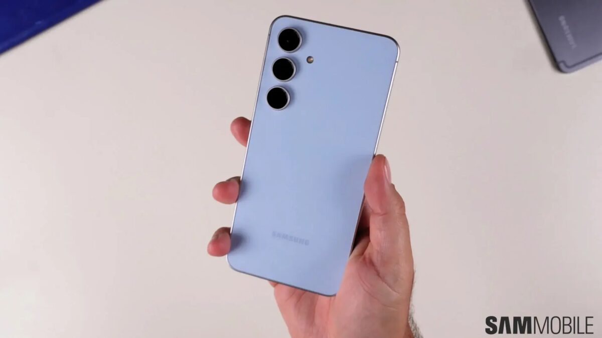 One UI 9.0 beta вышла для Samsung Galaxy S24 FE в Индии 1 One UI 9.0 beta вышла для Samsung Galaxy S24 FE в Индии