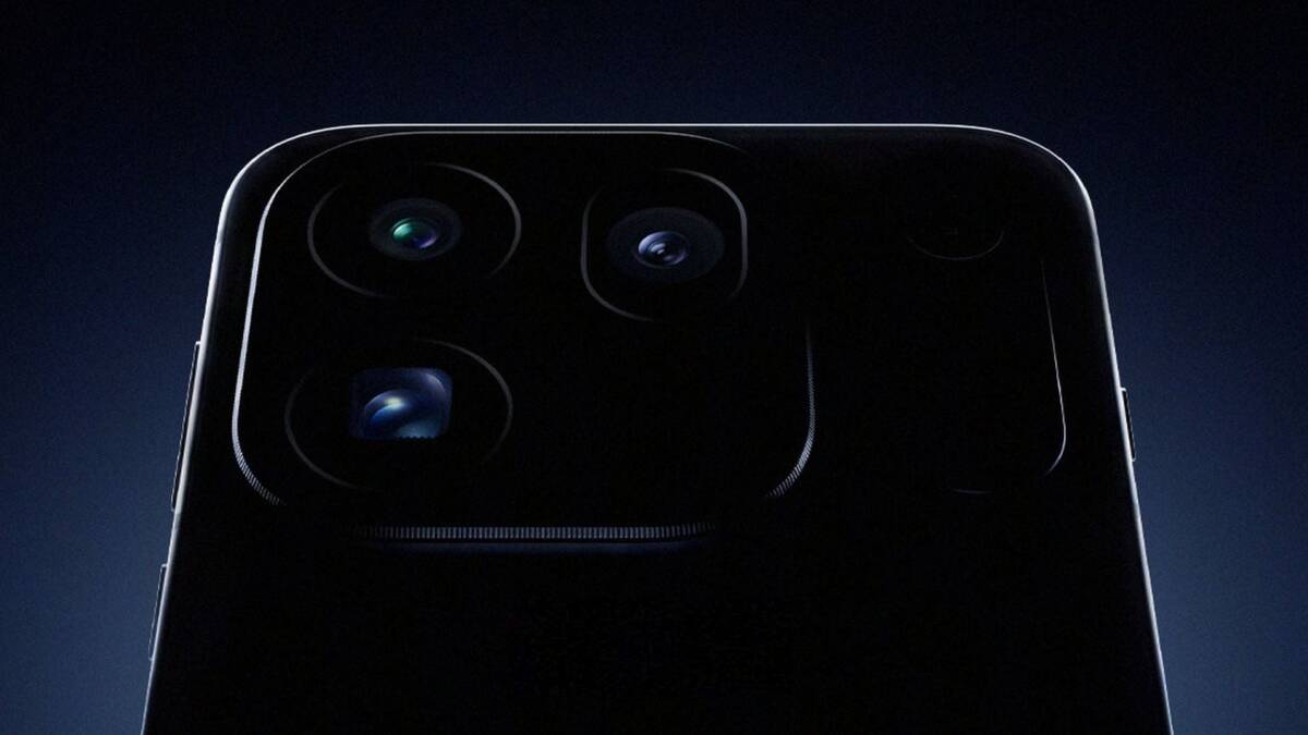 Задняя часть Oppo Find X10 Pro Max с тремя камерами