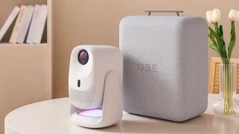 Проектор OBE C5 Pro получил поворотный шарнир и яркость 600 CVIA лм