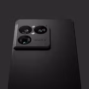 Черная задняя панель смартфона Sony Xperia 1 VIII с камерой