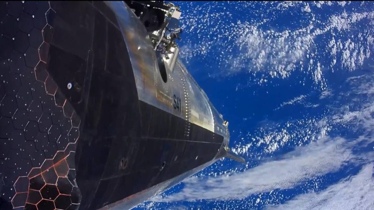 Космический корабль Starship выводит спутники Starlink V3