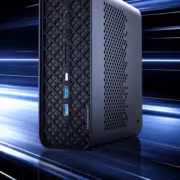 Компьютер Thunderobot с вентиляционными отверстиями и порты USB