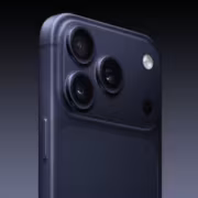 Камера iPhone 18 Pro с пятью объективами и вспышкой