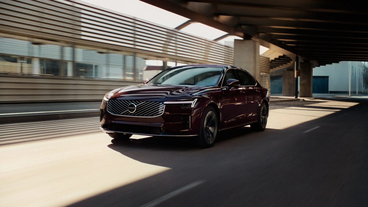 Volvo S90 в Китае можно купить за 220 тыс. юаней вместо 406,9 тыс. 1 Volvo S90 в Китае можно купить за 220 тыс. юаней вместо 406,9 тыс.