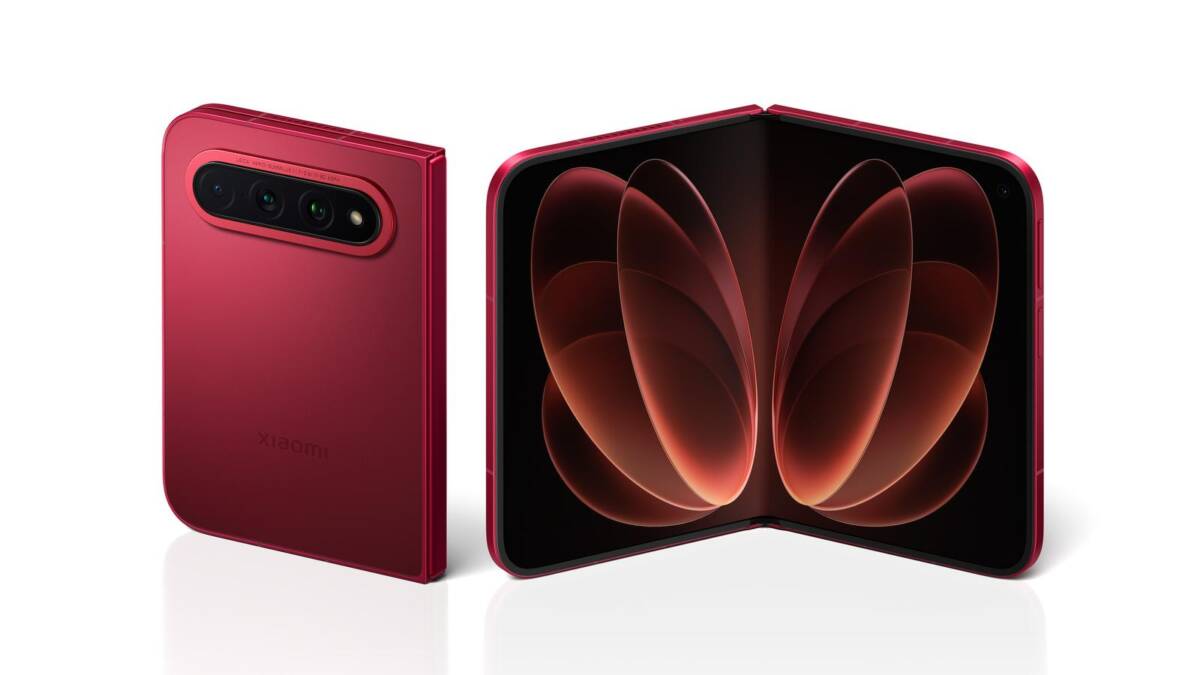 Xiaomi 18 Fold стал самым быстро продаваемым складным смартфоном Xiaomi 3 Складной смартфон Xiaomi 18 Fold с двойным экраном