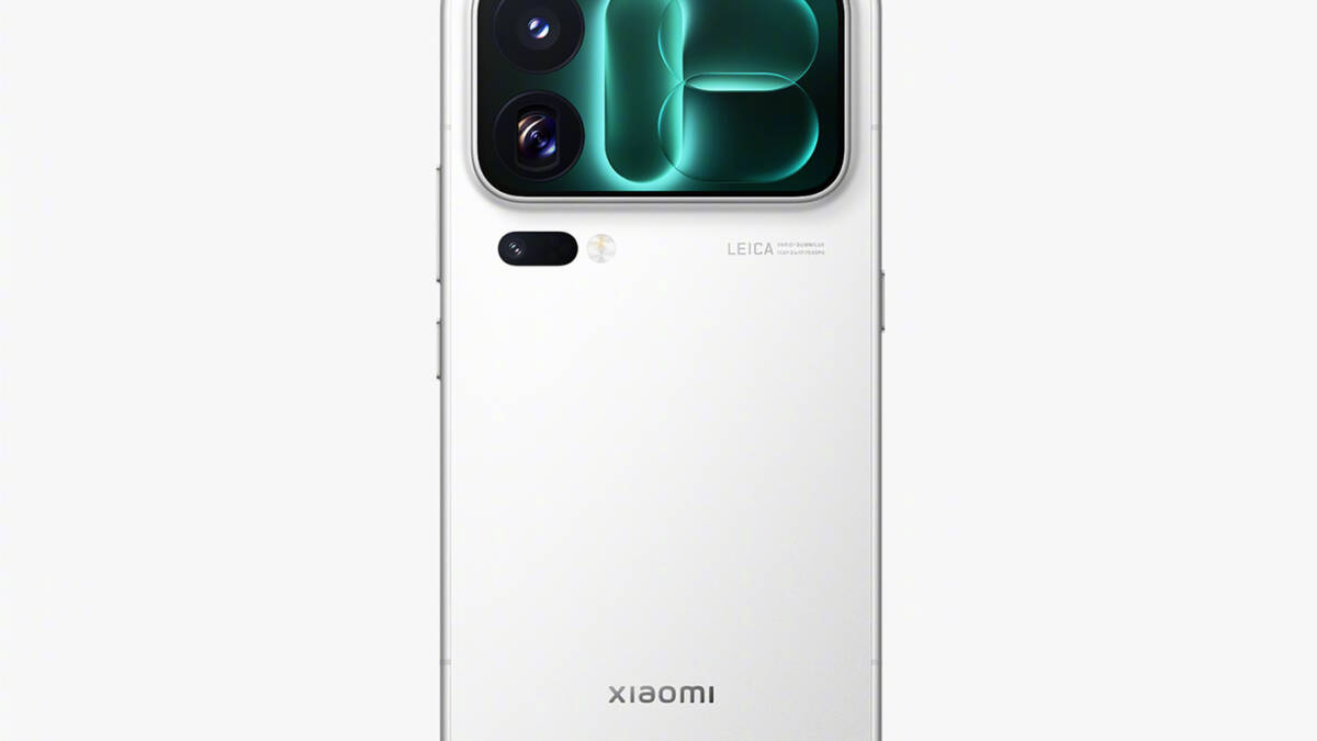 Xiaomi показала смартфоны 18 Pro с двумя 200-МП камерами и батареей 8500 мА·ч 3 Белый смартфон Xiaomi 18 Pro с тройной камерой