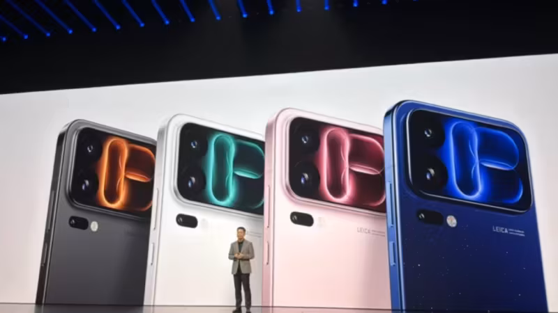 Четыре смартфона Xiaomi 13 Pro с разноцветными корпусами