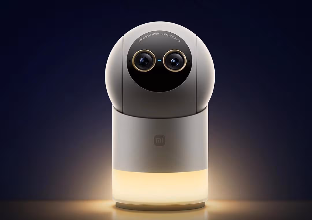 Xiaomi выпустила камеру с цветным ночным видением и 4K за 429 юаней 3 Робот-камера Xiaomi с двумя объективами в темной обстановке