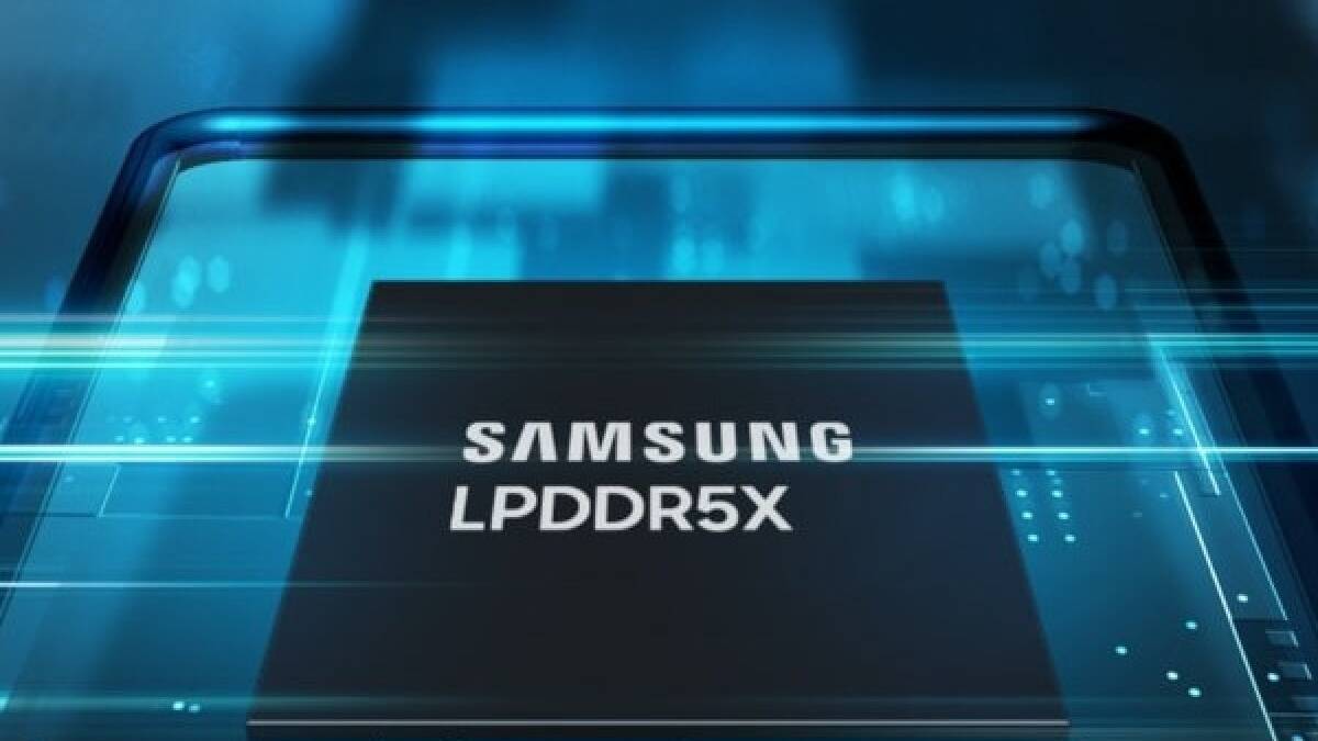 чип памяти Samsung LPDDR5X на плате устройства