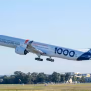Airbus назвала неизбежным рост выпуска самолётов A350