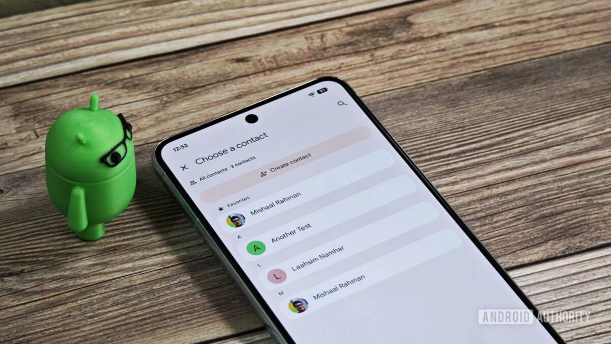 Android 18 защитит контакты от массовой подмены данных приложениями