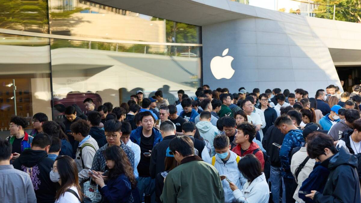 Apple Intelligence появится в Китае с iOS 27.3, но без Siri AI 3 Apple Intelligence появится в Китае с iOS 27.3, но без Siri AI