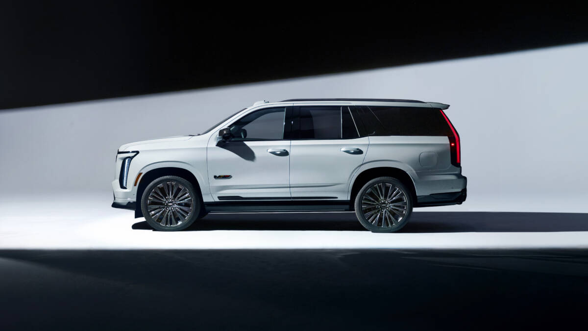 Cadillac выпустит 252 юбилейных Escalade-V с выбором VIN-номера