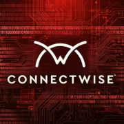 Логотип ConnectWise на фоне цифровых технологий атаки бэкапа