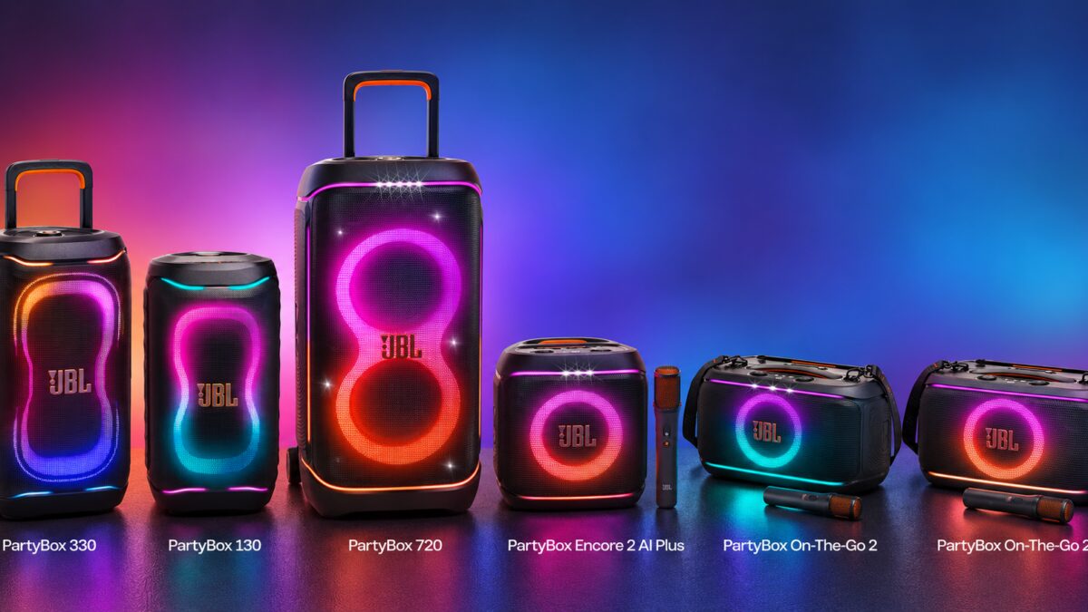 Множество портативных колонок JBL PartyBox с подсветкой
