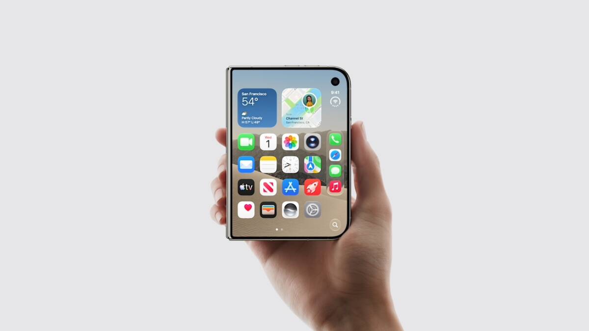 Рука держит iPhone Duo в руке экран телефона с приложениями и виджетами
