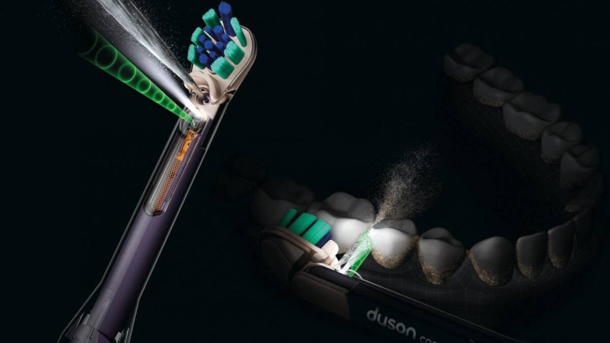 Электрическая зубная щётка Dyson с щетками в воде
