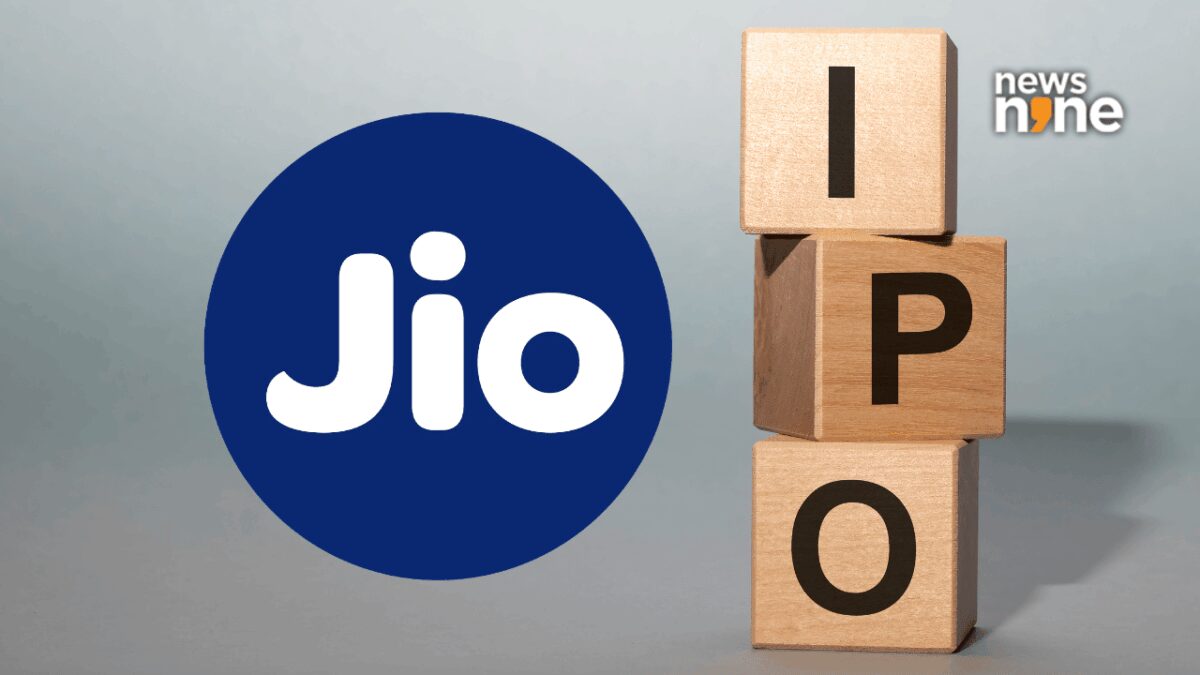 Индийский оператор Jio планирует привлечь на IPO до $3,2 млрд 4 Логотип Jio и деревянные кубики с буквами IPO