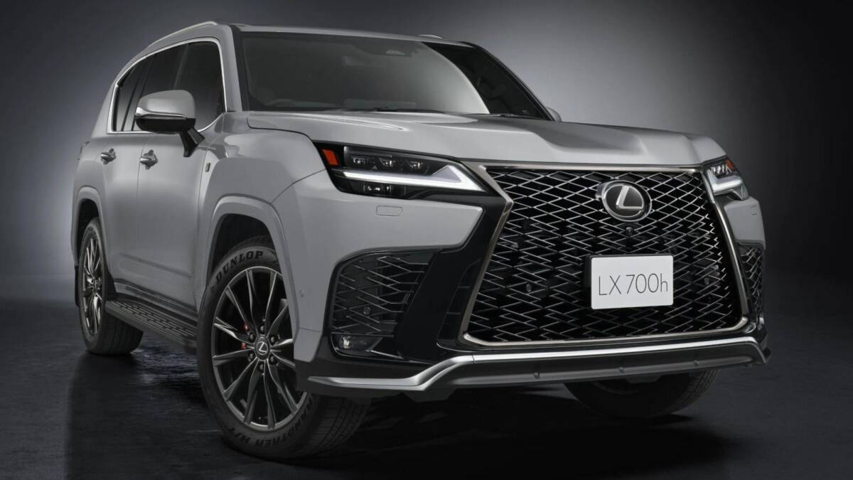 Lexus LX F Sport появился в Японии с дифференциалом Torsen и 22-дюймовыми колёсами 3 Лексус LX F Sport передний вид японская версия