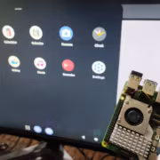 LineageOS 24.0 получила Android 17 и инструменты установки через браузер 4 Дисплей планшета с меню LineageOS 24.0 и Raspberry Pi