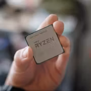 Лиза Су предложила вернуть процессор Ryzen 7 5800X3D для AM4